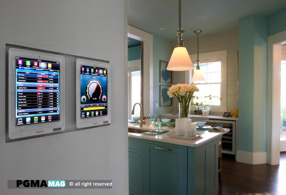 شما میتوانید هنگام بیرون رفتن از خانه سیستم گرمایشی خود را خاموش کنید و در زمان برگشت هنگامیکه نزدیک خانه بود توسط سیستم هوشمند، گرمایش منزل را روشن کرده