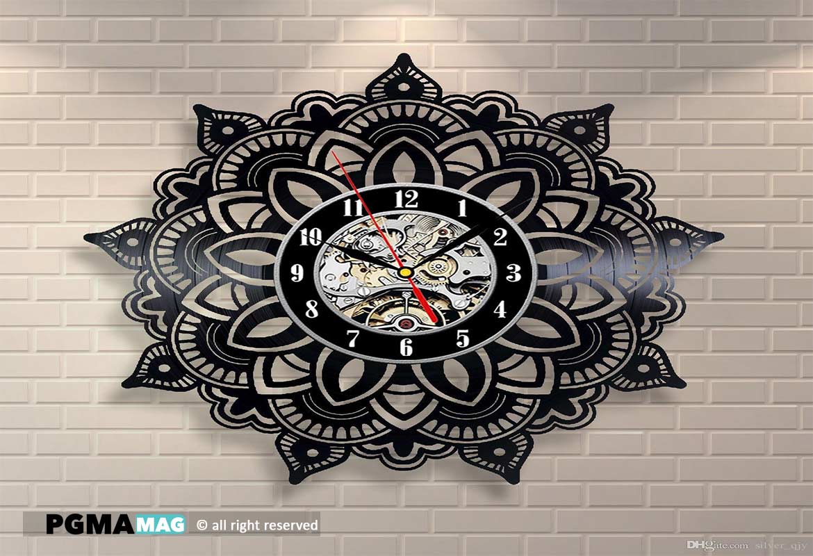ساعت دیواری در طراحی دکوراسیون داخلی-پی جی ما-pgma.co..